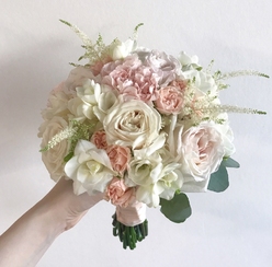Букет невесты с нежными цветами